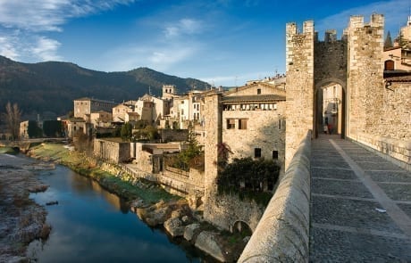Girona y Besalú private tour