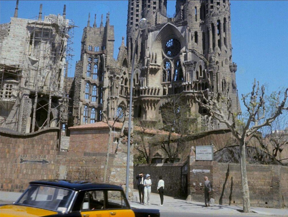 La Sagrada Familia en construction
