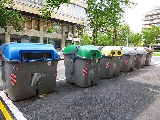 Barcelona_-_recycling_bins_system recycling-in-Barcelona-containers-colors-Spain-Recycling in Barcelona Spain