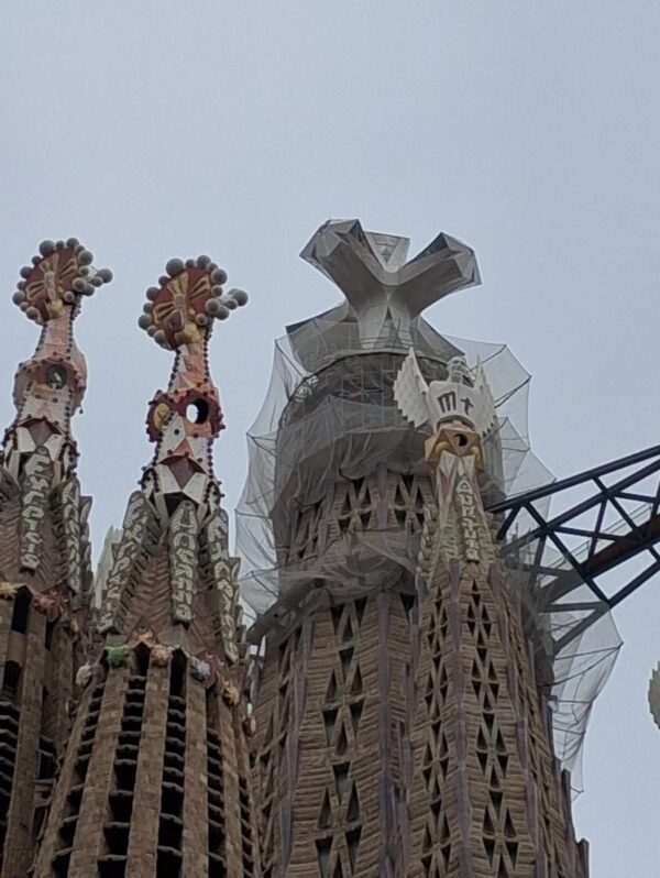 jesus tower sagrada Familia