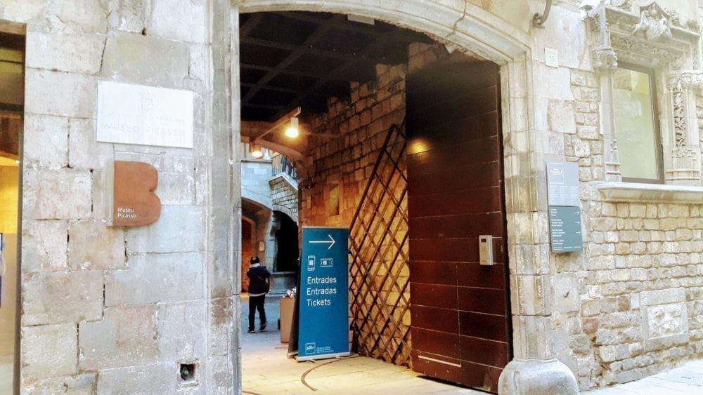 Gothic Picasso Private tour Picasso museum Barcelona
